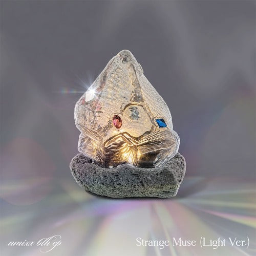 [PREORDER] NMIXX - Strange Muse (Light Ver.)